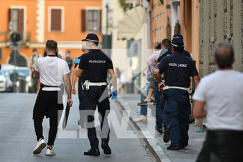 2020-05-20 - Movida in centro città a Mantova e controlli forze dell'ordine - LA MOVIDA SERALE E I CONTROLLI IN CENTRO CITTà A MANTOVA - NEWS - PLACES