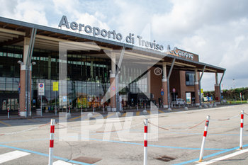 2020-06-07 - Aeroporto Canova di Treviso - AEROPORTO CANOVA DI TREVISO CHIUSO FINO AD OTTOBRE - REPORTAGE - PLACES