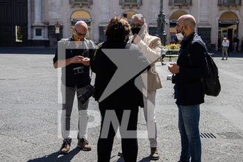 2020-06-10 - Fotografi in attesa di risposte - PROTESTA FOTOGRAFI E INSEGNANTI CONTRO IL GOVERNO ITALIANO - NEWS - WORK
