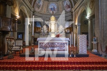 2020-05-24 - vista altare - PRIMA MESSA DOMENICALE DOPO IL LOCKDOWN - NEWS - RELIGION