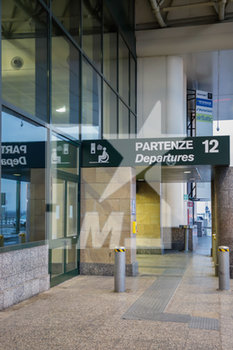 2020-03-05 - Aeroporto Milano Malpensa, Varese, 05 Marzo 2020, voli annullati, vuoto per Coronavirus. - EMERGENZA CORONAVIRUS - NEWS - HEALTH