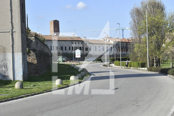 2020-03-16 - Mantova, lungolago dei Gonzaga - EMERGENZA CORONAVIRUS A MANTOVA - NEWS - HEALTH