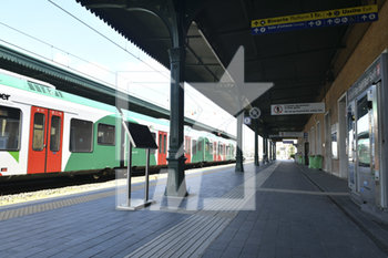 2020-03-16 - L'interno della stazione ferroviaria di Mantova - EMERGENZA CORONAVIRUS A MANTOVA - NEWS - HEALTH