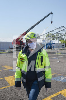 2020-04-23 - Construction of the Field Hospital at Monselice donated from Qatar to Italy - Giampaolo Bottacin, Regional Responsible of the Civil Protection - CONSTRUCTION OF THE QATAR FIELD HOSPITAL AT MONSELICE - NEWS - HEALTH