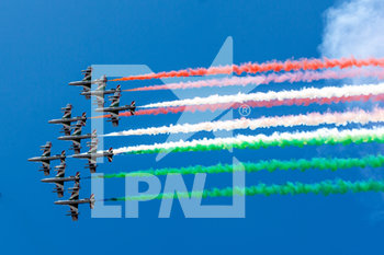 2020-05-25 - Frecce Tricolori - LE FRECCE TRICOLORI SOPRA MILANO - REPORTAGE - EVENTS