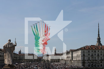2020-05-25 - Abbraccio Tricolore - Il passaggio delle Frecce su Torino - GIRO D'ITALIA DELLE FRECCE TRICOLORE SU TORINO - REPORTAGE - EVENTS