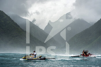 2013-03-30 - SURFING Jet skis for safety at the line up. Teahupoo during a big swell on September 11, 2014 at Teahupoo in Tahiti, French Polynesia - OLYMPIC GAMES - PARIS 2024 - TEAHUPOO SURF SPOT - OLYMPIC GAMES PARIS 2024 - OLYMPIC GAMES