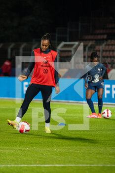 2014-01-24 - Marie Antoinette Katoto of France warms up ahead of the FIFA Women's World Cup 2023, Qualifiers Group I football match between France and Estonia on October 22, 2021 at Dominique Duvauchelle stadium in Créteil, France - FIFA WOMEN'S WORLD CUP 2023, QUALIFIERS - FRANCE VS ESTONIA - FIFA WORLD CUP - SOCCER