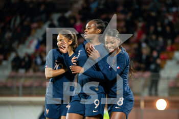 2014-01-24 - Marie Antoinette Katoto of France celebrates after scoring with Grace Geyoro of France during the FIFA Women's World Cup 2023, Qualifiers Group I football match between France and Estonia on October 22, 2021 at Dominique Duvauchelle stadium in Créteil, France - FIFA WOMEN'S WORLD CUP 2023, QUALIFIERS - FRANCE VS ESTONIA - FIFA WORLD CUP - SOCCER