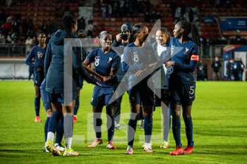 2014-01-24 - Viviane Asseyi of France, Grace Geyoro of France and Aissatou Tounkara of France celebrate the victory after the FIFA Women's World Cup 2023, Qualifiers Group I football match between France and Estonia on October 22, 2021 at Dominique Duvauchelle stadium in Créteil, France - FIFA WOMEN'S WORLD CUP 2023, QUALIFIERS - FRANCE VS ESTONIA - FIFA WORLD CUP - SOCCER