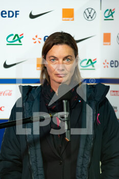 2014-01-24 - Corinne Diacre head coach of France during the FIFA Women's World Cup 2023, Qualifiers Group I football match between France and Estonia on October 22, 2021 at Dominique Duvauchelle stadium in Créteil, France - FIFA WOMEN'S WORLD CUP 2023, QUALIFIERS - FRANCE VS ESTONIA - FIFA WORLD CUP - SOCCER