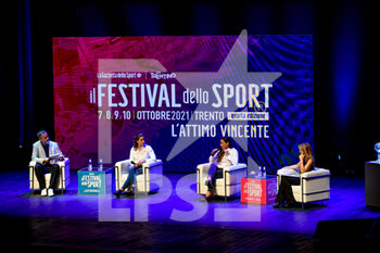 2021-10-09 - Marta Bassino e Sofia Goggia - FESTIVAL DELLO SPORT 2021 - SABATO - EVENTS - OTHER SPORTS