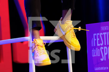 2021-10-10 - Dettaglio sulle scarpe di Marcell Jacobs - Medaglia d’oro 100 mt Olimpiadi di Tokyo 2020 - FESTIVAL DELLO SPORT 2021 - DOMENICA - EVENTS - OTHER SPORTS
