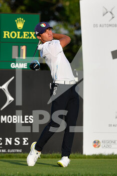 2021-09-02 - Andrea Romano (ITA) tees off on the 1th hole during the final round of the DS Automobiles 78th Italian Golf Open at Marco Simone Golf Club on September 02, 2021 in Rome Italy. - DS AUTOMOBILES 78° OPEN D'ITALIA - GOLF - OTHER SPORTS