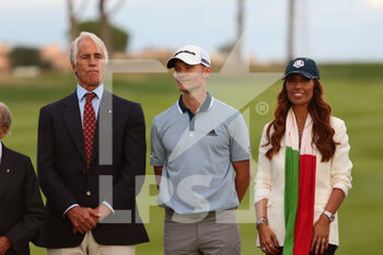 2021-09-05 - NICOLAI HOJGAARD WITH GIOVANNI MALAGO AND LAVINIA BIAGIOTTI  DURING THE 2 ROUND OF THE DS AUTOMOBILES 78TH ITALIAN GOLF OPEN AT MARCO SIMONE GOLF CLUB ON SEPTEMBER 05, 2021 IN ROME ITALY - DS AUTOMOBILES 78TH ITALIAN GOLF OPEN - GOLF - OTHER SPORTS