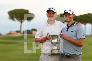 2021-09-05 - NICOLAI HOJGAARD CELEBRATIONS DURING THE 2 ROUND OF THE DS AUTOMOBILES 78TH ITALIAN GOLF OPEN AT MARCO SIMONE GOLF CLUB ON SEPTEMBER 05, 2021 IN ROME ITALY - DS AUTOMOBILES 78TH ITALIAN GOLF OPEN - GOLF - OTHER SPORTS