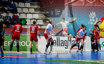 03/12/2021 - Magda Balsam of Poland during the IHF Women's World Championship 2021, Group B handball match between Serbia and Poland on December 3, 2021 at the Pla de L'Arc pavilion in Lliria, Valencia, Spain - IHF WOMEN'S WORLD CHAMPIONSHIP 2021, GROUP B - SERBIA VS POLAND - PALLAMANO - ALTRO