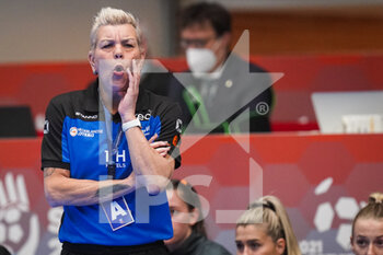 2021-12-03 - Coach Monique Tijsterman of Netherlands during the IHF Women's World Championship 2021, Group D handball match between Netherlands and Puerto Rico on December 3, 2021 at Palacio de Deportes de Torrevieja in Torrevieja, Spain - IHF WOMEN'S WORLD CHAMPIONSHIP 2021, GROUP D - NETHERLANDS VS PUERTO RICO - HANDBALL - OTHER SPORTS