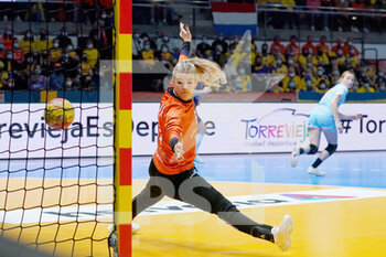 08/12/2021 - Tess Wester of the Netherlands during the IHF Women's World Championship 2021, Group D handball match between Netherlands and Sweden on December 7, 2021 at Palacio de Deportes de Torrevieja in Torrevieja, Spain - IHF WOMEN'S WORLD CHAMPIONSHIP 2021, GROUP D - NETHERLANDS VS SWEDEN - PALLAMANO - ALTRO