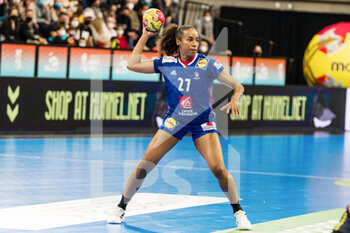11/12/2021 - Estelle Nze Minko of France during the IHF Women's World Championship 2021, Main Round III match between Serbia and France on December 11, 2021 at Palau d'Esports de Granollers in Granollers, Barcelona, Spain - IHF WOMEN'S WORLD CHAMPIONSHIP 2021, MAIN ROUND III - SERBIA VS FRANCE - PALLAMANO - ALTRO