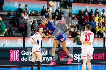 11/12/2021 - Oceane Sercien Ugolin of France in action during the IHF Women's World Championship 2021, Main Round III match between Serbia and France on December 11, 2021 at Palau d'Esports de Granollers in Granollers, Barcelona, Spain - IHF WOMEN'S WORLD CHAMPIONSHIP 2021, MAIN ROUND III - SERBIA VS FRANCE - PALLAMANO - ALTRO