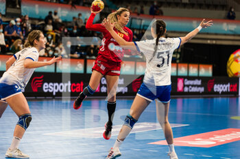 2021-12-11 - Matea Pletikosic of Montenegro during the IHF Women's World Championship 2021, Main Round III handball match between Montenegro and RHF (Russia) on December 11, 2021 at Palau d'Esports de Granollers in Granollers, Barcelona, Spain - IHF WOMEN'S WORLD CHAMPIONSHIP 2021, MAIN ROUND III - MONTENEGRO VS RHF (RUSSIA) - HANDBALL - OTHER SPORTS