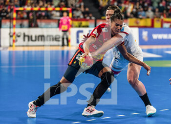 14/12/2021 - Almudena Rodriguez of Spain and Alina Grijseels of Germany during the IHF Women's World Championship 2021, Quarter Final handball match between Spain and Germany on December 14, 2021 at Palau d'Esports de Granollers in Granollers, Barcelona, Spain - IHF WOMEN'S WORLD CHAMPIONSHIP 2021, QUARTER FINAL - SPAIN VS GERMANY - PALLAMANO - ALTRO