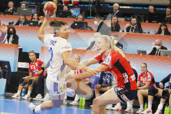 19/12/2021 - Laura Flippes of France during the IHF Women's World Championship 2021, final handball match between France and Norway on December 19, 2021 at Palau d'Esports de Granollers in Granollers, Barcelona, Spain - IHF WOMEN'S WORLD CHAMPIONSHIP 2021, FINAL - FRANCE VS NORWAY - PALLAMANO - ALTRO