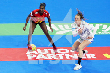 2021-12-19 - Kristina Jorgensen of Denmark and Alexandrina Cabral Barbosa of Spain during the IHF Women's World Championship 2021, Third place final handball match between Denmark and Spain on December 19, 2021 at Palau d'Esports de Granollers in Granollers, Barcelona, Spain - IHF WOMEN'S WORLD CHAMPIONSHIP 2021, THIRD PLACE FINAL - DENMARK AND SPAIN - HANDBALL - OTHER SPORTS