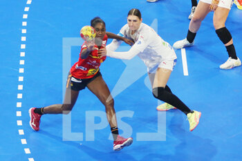 2021-12-19 - Alexandrina Cabral Barbosa of Spain and Line Haugsted of Denmark during the IHF Women's World Championship 2021, Third place final handball match between Denmark and Spain on December 19, 2021 at Palau d'Esports de Granollers in Granollers, Barcelona, Spain - IHF WOMEN'S WORLD CHAMPIONSHIP 2021, THIRD PLACE FINAL - DENMARK AND SPAIN - HANDBALL - OTHER SPORTS