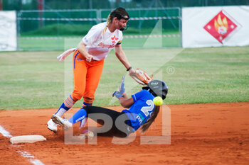 2021-08-20 - Running player MARRONE Fabrizia of the team Saronno from Italy - WOMEN'S EUROPEAN CUP WINNERS CUP 2021 - SOFTBALL - OTHER SPORTS
