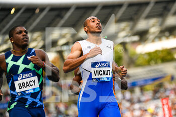 2021-08-28 - Marvin Bracy of USA in front of Jimmy Vicaut of France (Men's 100m) compete during the IAAF Wanda Diamond League, Meeting de Paris Athletics event on August 28, 2021 at Charlety stadium in Paris, France - Photo Victor Joly / DPPI - IAAF WANDA DIAMOND LEAGUE, MEETING DE PARIS 2021 - INTERNATIONALS - ATHLETICS