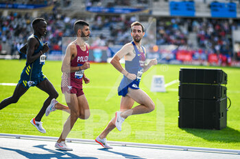 2021-08-28 - From right, Sebastian Martos of Spain (Men's 3000m Steeplechase), Osama "Ussem" Zoghlami of Italy and Abraham Kibiwot of Kenya compete during the IAAF Wanda Diamond League, Meeting de Paris Athletics event on August 28, 2021 at Charlety stadium in Paris, France - Photo Victor Joly / DPPI - IAAF WANDA DIAMOND LEAGUE, MEETING DE PARIS 2021 - INTERNATIONALS - ATHLETICS