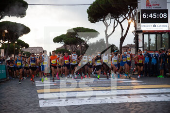 2021-09-19 - TRACK&FIELD - START RACE WITH TOP ATHLETES  DURING THE ACEA RUN ROME - THE MARATHON AT FORI IMPERIALI ON 19TH SEPTEMBER 2021 IN ROME ITALY - ACEA RUN ROME - MARATHON - ATHLETICS