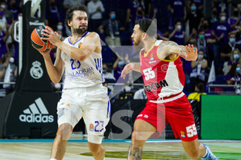 2021-10-13 - Sergio Llull Melia of Real Madrid Baloncesto and Mike James of Monaco during the Turkish Airlines Euroleague basketball match between Real Madrid and AS Monaco on October 13, 2021 at Wizink Center in Madrid, Spain - REAL MADRID VS AS MONACO - EUROLEAGUE - BASKETBALL