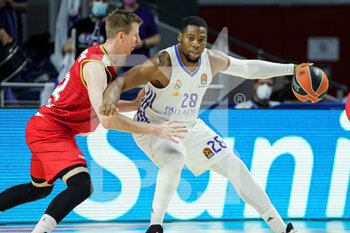 2021-10-13 - Brock Motum of Monaco and Guerschon Yabusele of Real Madrid during the Turkish Airlines Euroleague basketball match between Real Madrid and AS Monaco on October 13, 2021 at Wizink Center in Madrid, Spain - REAL MADRID VS AS MONACO - EUROLEAGUE - BASKETBALL