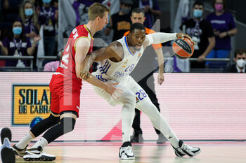 2021-10-13 - Brock Motum of Monaco and Guerschon Yabusele of Real Madrid during the Turkish Airlines Euroleague basketball match between Real Madrid and AS Monaco on October 13, 2021 at Wizink Center in Madrid, Spain - REAL MADRID VS AS MONACO - EUROLEAGUE - BASKETBALL