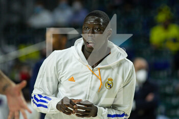 2021-10-21 - Eli Ndiaye of Real Madrid warms up during the Turkish Airlines Euroleague basketball match between Real Madrid and Fenerbahce on October 21, 2021 at Wizink Center in Madrid, Spain - REAL MADRID VS FENERBAHCE - EUROLEAGUE - BASKETBALL
