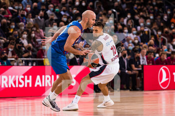 2021-11-17 - Nick Calathes of FC Barcelona during the Turkish Airlines EuroLeague Basketball match between FC Barcelona and CSKA Moscow on November 17, 2021 at Palau Blaugrana in Barcelona, Spain - FC BARCELONA VS CSKA MOSCOW - EUROLEAGUE - BASKETBALL