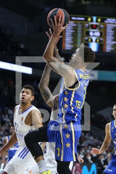 2021-12-02 - Scottie Wilbekin of Maccabi Playtika Tel Aviv during the Turkish Airlines Euroleague basketball match between Real Madrid and Maccabi Playtika Tel Aviv on December 2, 2021 at Wizink Center in Madrid, Spain - REAL MADRID VS MACCABI PLAYTIKA TEL AVIV - EUROLEAGUE - BASKETBALL