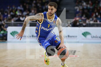2021-12-02 - Scottie Wilbekin of Maccabi Playtika Tel Aviv during the Turkish Airlines Euroleague basketball match between Real Madrid and Maccabi Playtika Tel Aviv on December 2, 2021 at Wizink Center in Madrid, Spain - REAL MADRID VS MACCABI PLAYTIKA TEL AVIV - EUROLEAGUE - BASKETBALL