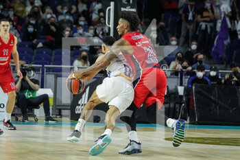 2021-12-23 - Williams-Goss of Real Madrid and Will Clyburn of CSKA Moscow during the Turkish Airlines Euroleague basketball match between Real Madrid and CSKA Moscow on December 23, 2021 at Wizink Center in Madrid, Spain - REAL MADRID VS CSKA MOSCOW - EUROLEAGUE - BASKETBALL