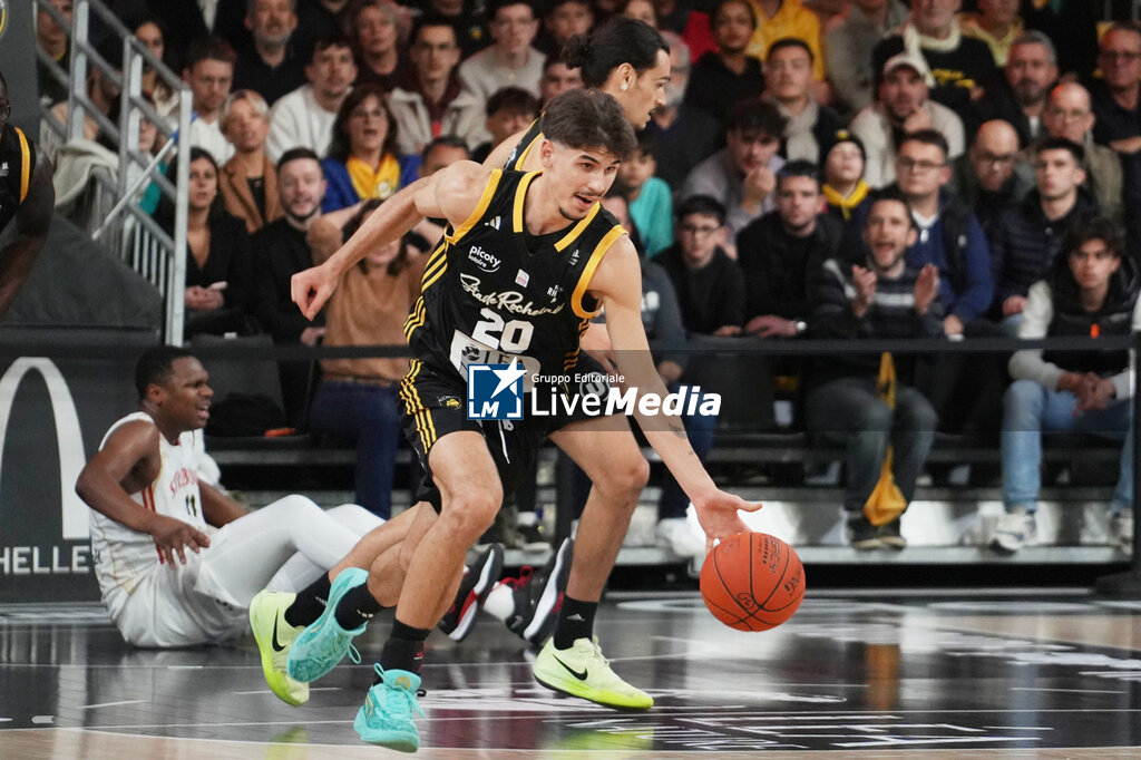 BASKETBALL - FRENCH CHAMP - LA ROCHELLE v STRASBOURG - FRENCH PRO A - BASKETBALL