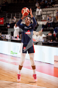 2021-11-14 - Endy Miyem of France warms up ahead of the FIBA Women's EuroBasket 2023, Qualifiers Group B Basketball match between France and Lithuania on November 14, 2021 at Palacium in Villeneuve-d'Ascq, France - FIBA WOMEN'S EUROBASKET 2023, QUALIFIERS GROUP B - FRANCE VS LITHUANIA - INTERNATIONALS - BASKETBALL