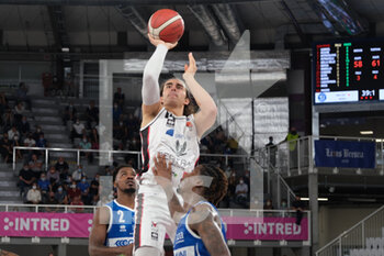 2021-10-03 - Bruno Mascolo - Bertram Derthona Basket Tortona al tiro in sospensione. - GERMANI BRESCIA VS BERTRAM DERTHONA TORTONA - ITALIAN SERIE A - BASKETBALL