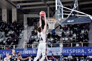 2021-12-12 - Mike Daum (Bertram Derthona Basket Tortona) - DOLOMITI ENERGIA TRENTINO VS BERTRAM DERTHONA TORTONA - ITALIAN SERIE A - BASKETBALL
