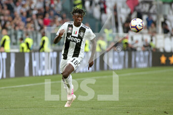 2021-08-27 - Moise Kean (Juventus FC) control the ball - JUVENTUS FC MOISE KEAN PORTRAITS 2018/2019 - OTHER - SOCCER