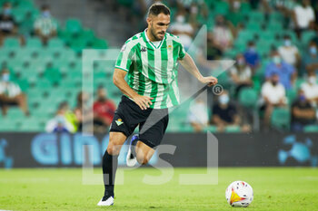 2021-08-07 - Victor Ruiz of Real Betis during the Pre-Season friendly football match between Real Betis Balompie and AS Roma on August 7, 2021 at Benito Villamarin stadium in Sevilla, Spain - Photo Joaquin Corchero / Spain DPPI / DPPI - REAL BETIS BALOMPIE VS AS ROMA - FRIENDLY MATCH - SOCCER