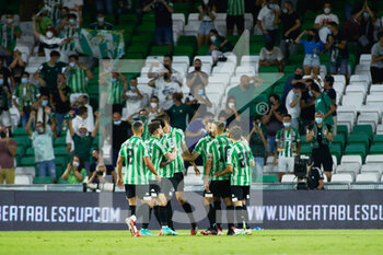 2021-08-07 - Nabil Fekir of Real Betis celebrates a goal with teammates during the Pre-Season friendly football match between Real Betis Balompie and AS Roma on August 7, 2021 at Benito Villamarin stadium in Sevilla, Spain - Photo Joaquin Corchero / Spain DPPI / DPPI - REAL BETIS BALOMPIE VS AS ROMA - FRIENDLY MATCH - SOCCER