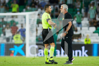2021-08-07 - Jose Mourinho, head coach of Roma during the Pre-Season friendly football match between Real Betis Balompie and AS Roma on August 7, 2021 at Benito Villamarin stadium in Sevilla, Spain - Photo Joaquin Corchero / Spain DPPI / DPPI - REAL BETIS BALOMPIE VS AS ROMA - FRIENDLY MATCH - SOCCER